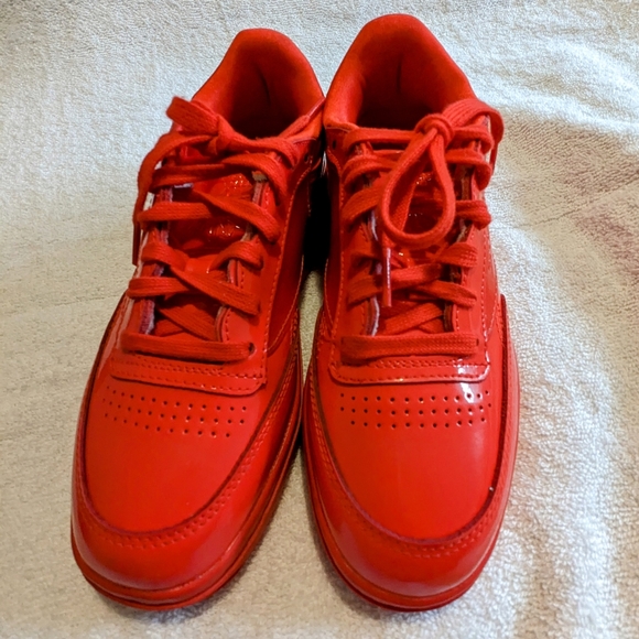 Reebok CARDI B Women's Classic Red Shoes Sneakers Lightly Worn FZ5219 - Picture 3 of 7